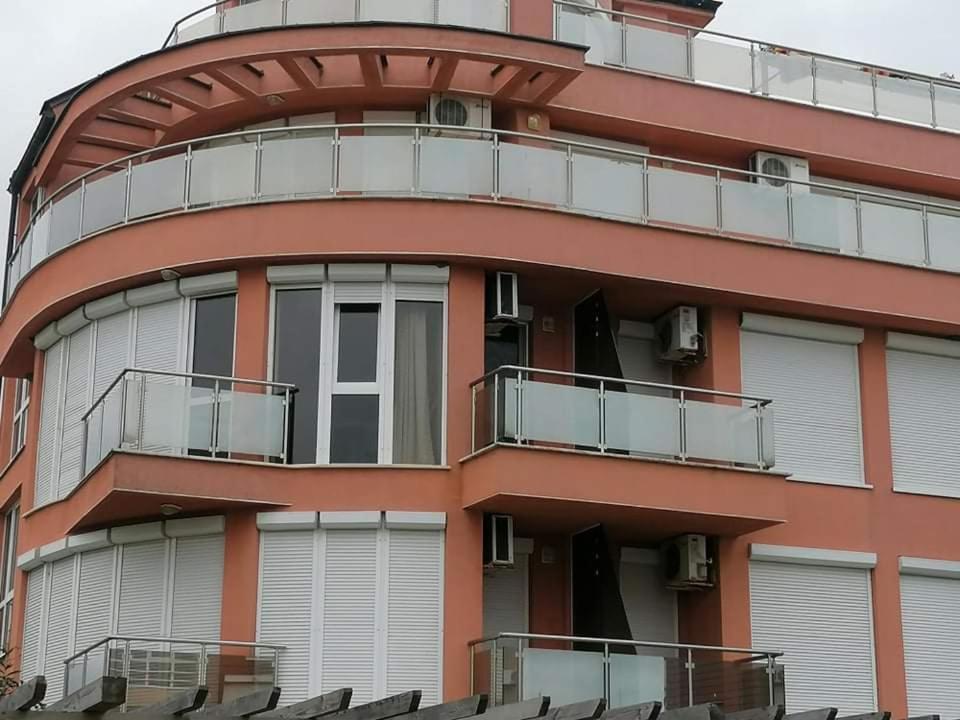 Студио Lozenets Bagian luar foto